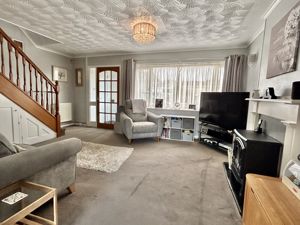 Lounge- click for photo gallery